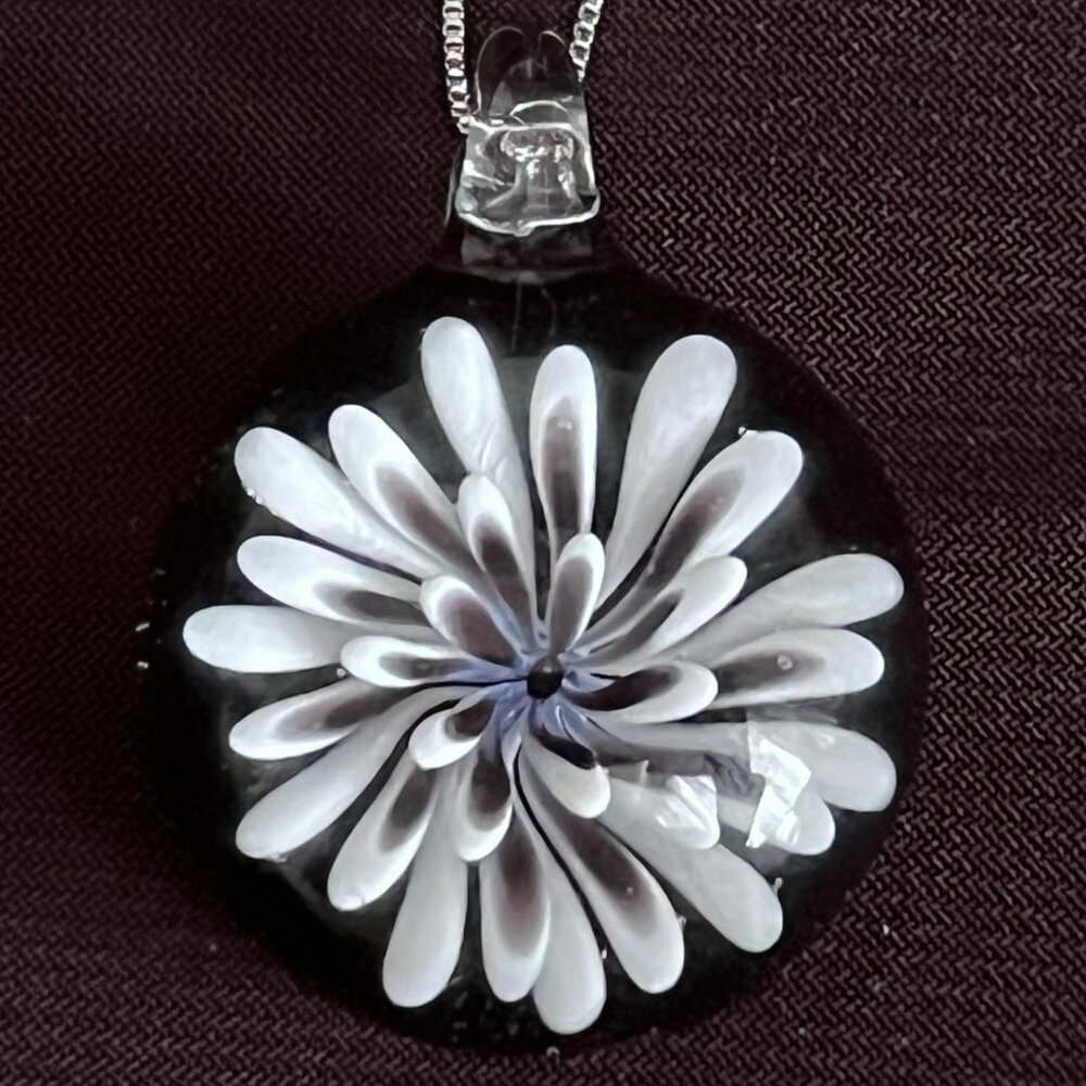 Vintage Lampwork Art Glass Pendant with 3D Purple & White Flower + Silver Chain - Picture 2 of 10
